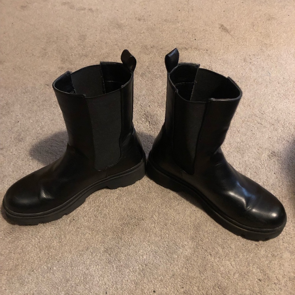 Halston Black Boots